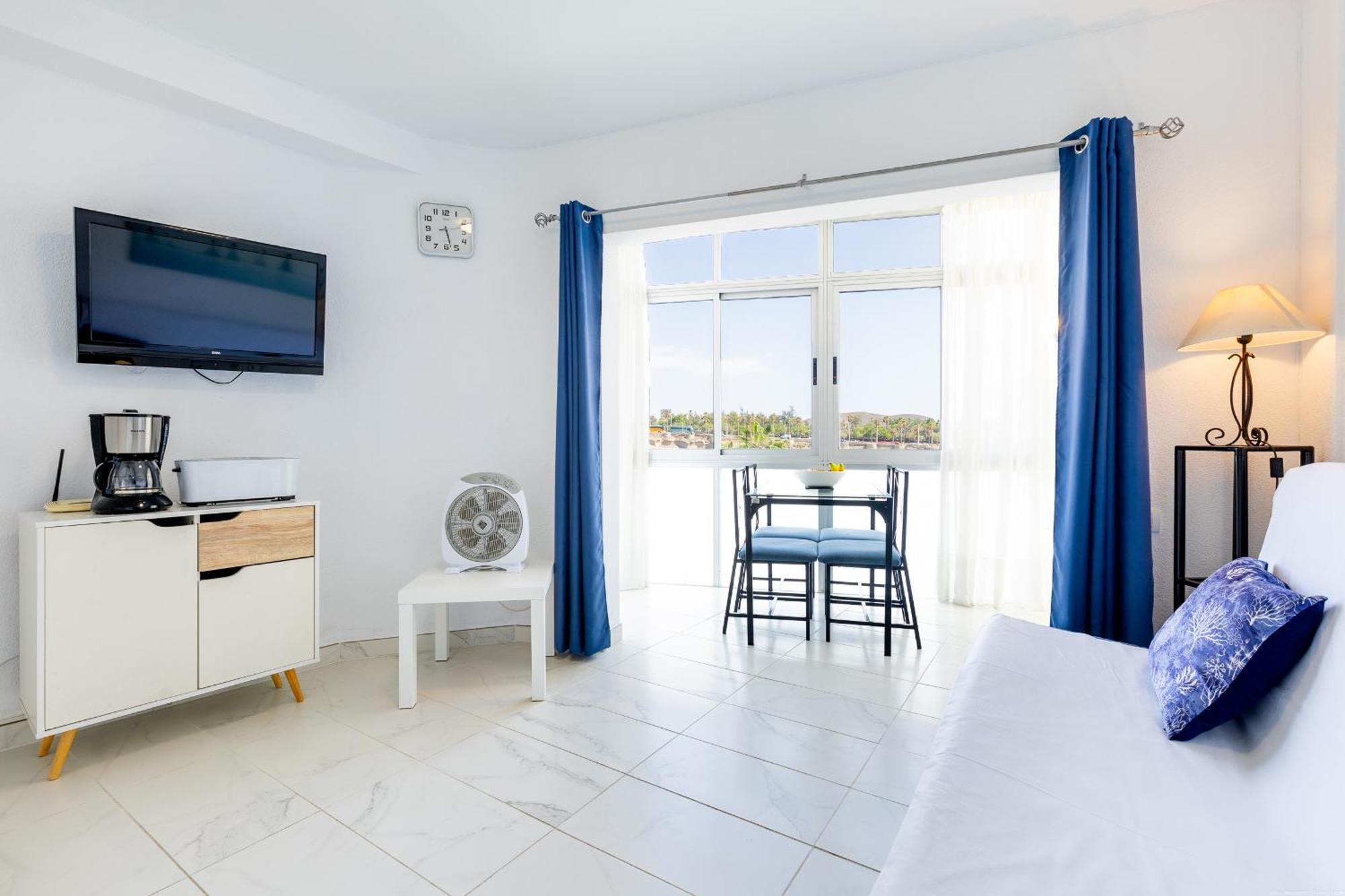Apartment 313 Comfortable! Lasamericas, Swimming Pool,wi Fi