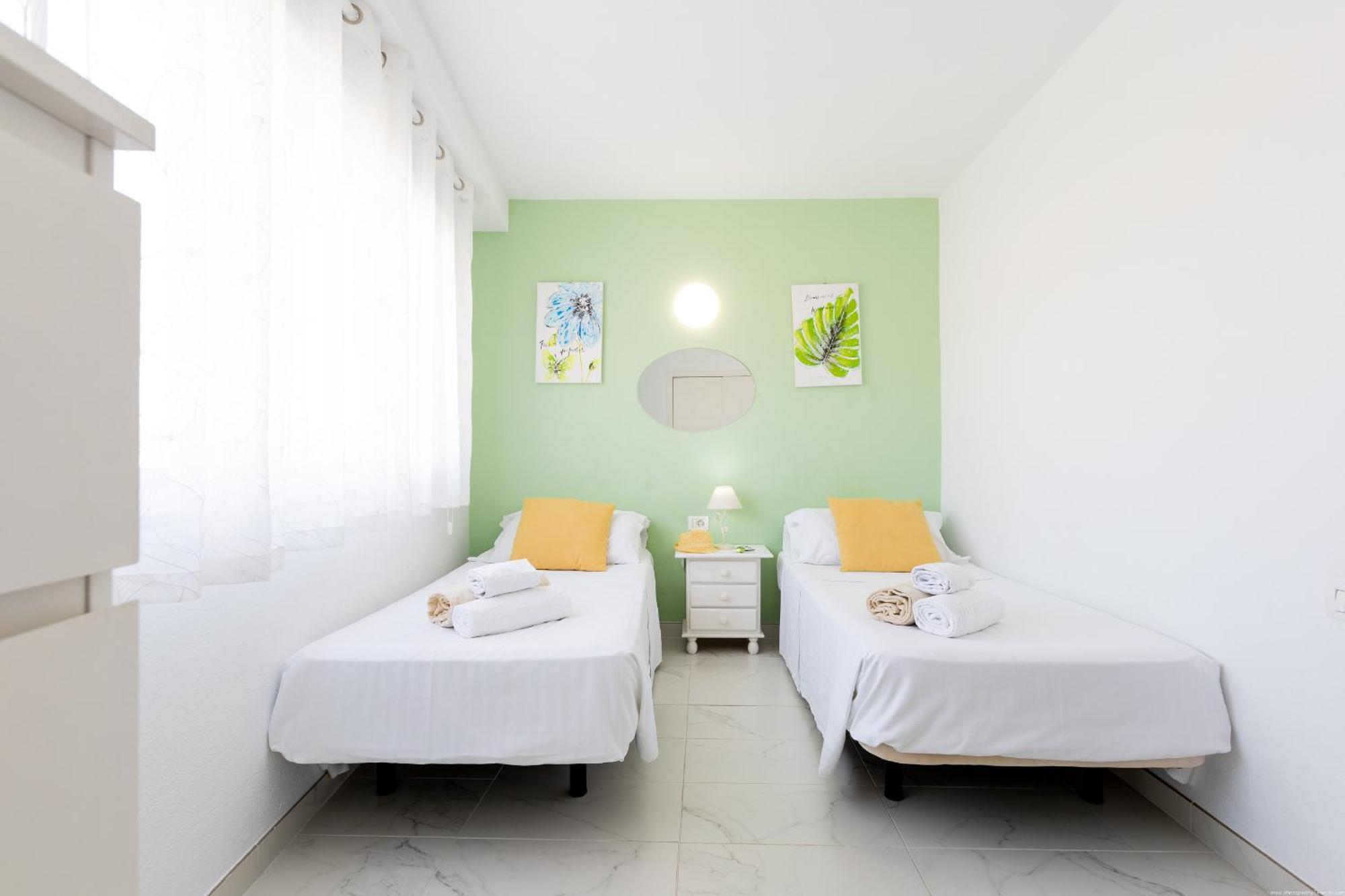 Apartment 313 Comfortable! Lasamericas, Swimming Pool,wi Fi *