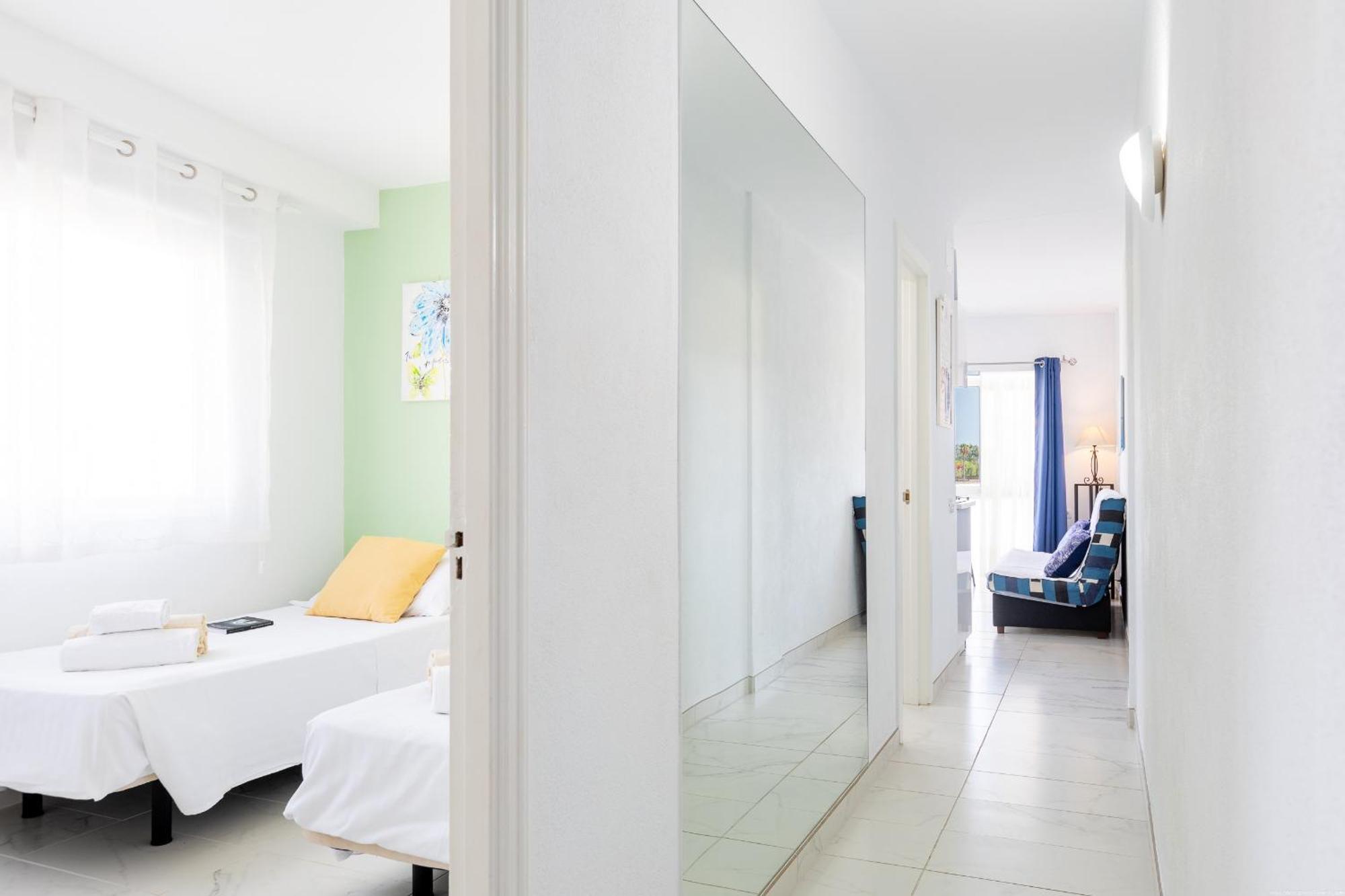Apartment 313 Comfortable! Lasamericas, Swimming Pool,wi Fi
