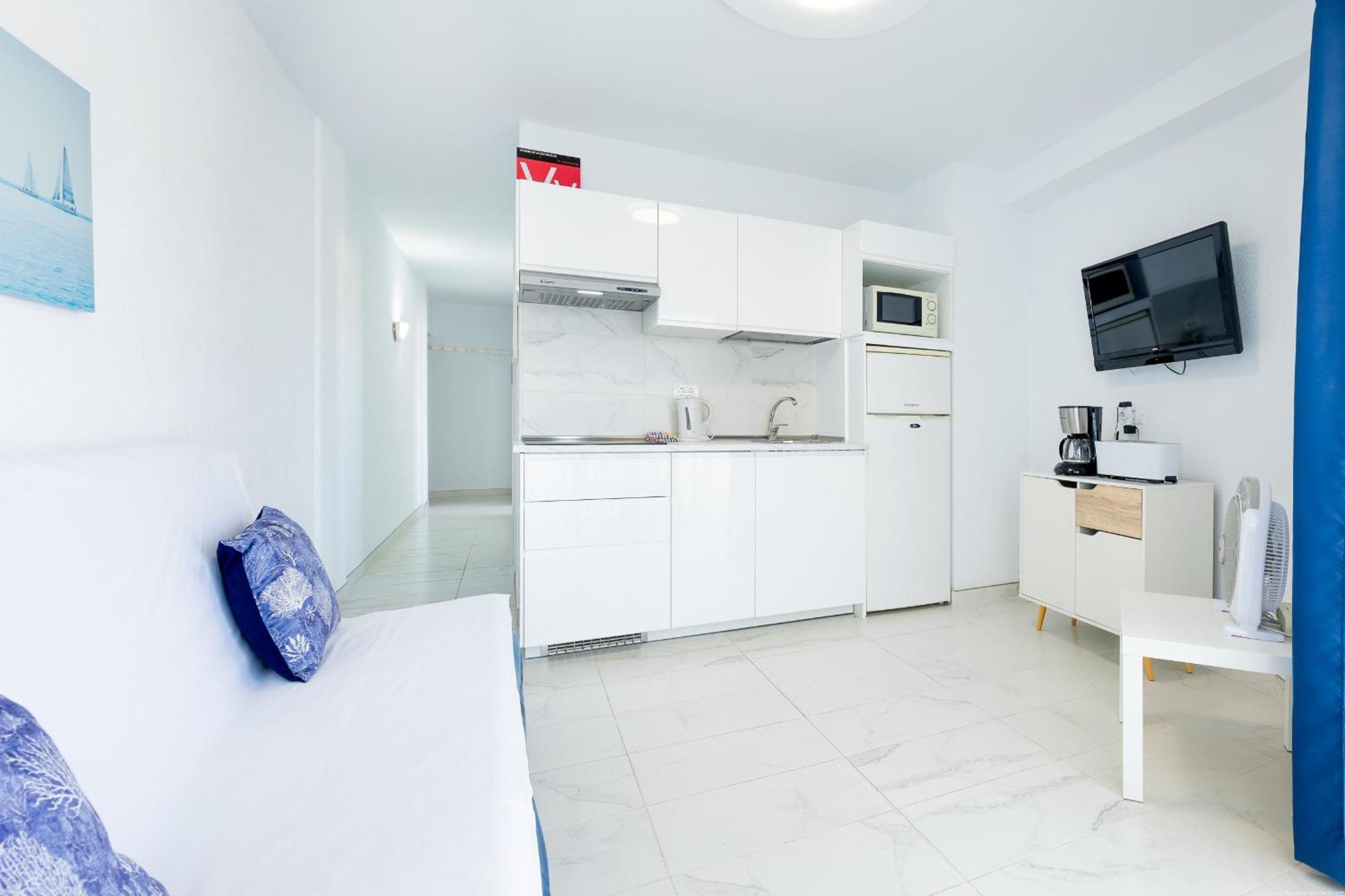 Apartment 313 Comfortable! Lasamericas, Swimming Pool,wi Fi Playa de las Americas (Tenerife)